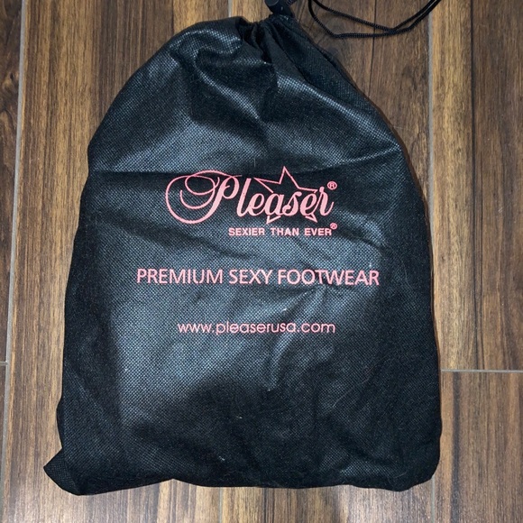 Talons Platform - Picture 4 of 6